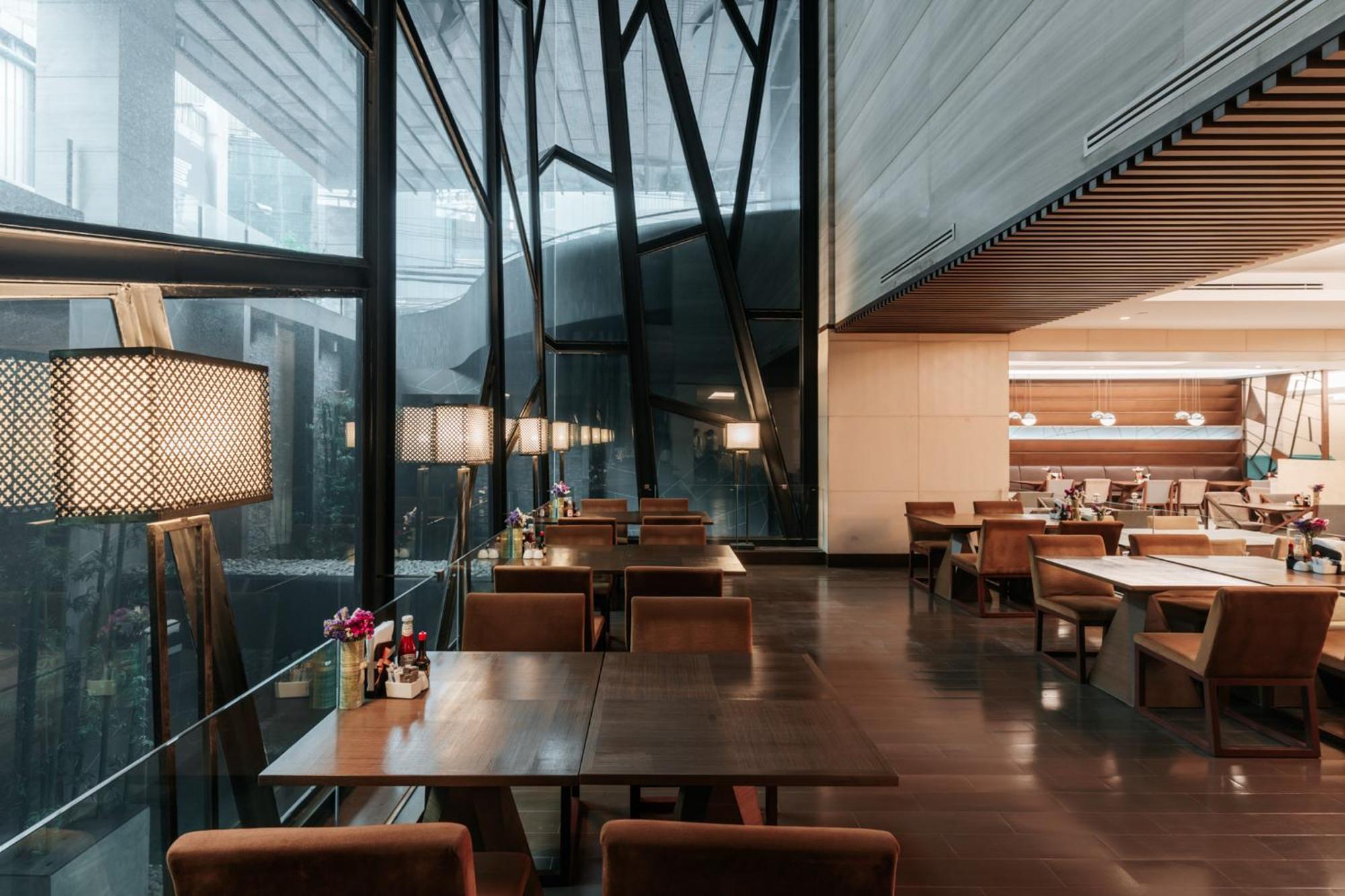 Aetas Lumpini Hotell Bangkok Eksteriør bilde