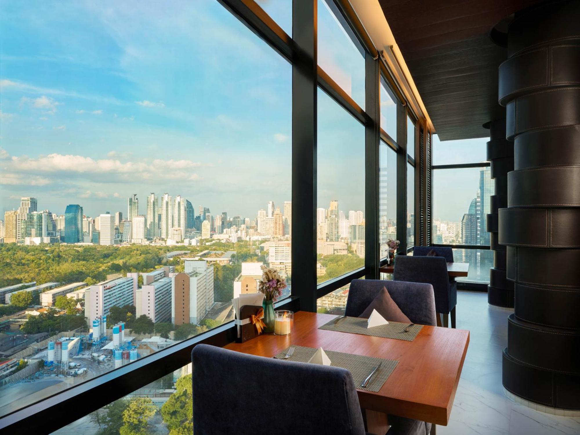 Aetas Lumpini Hotell Bangkok Eksteriør bilde
