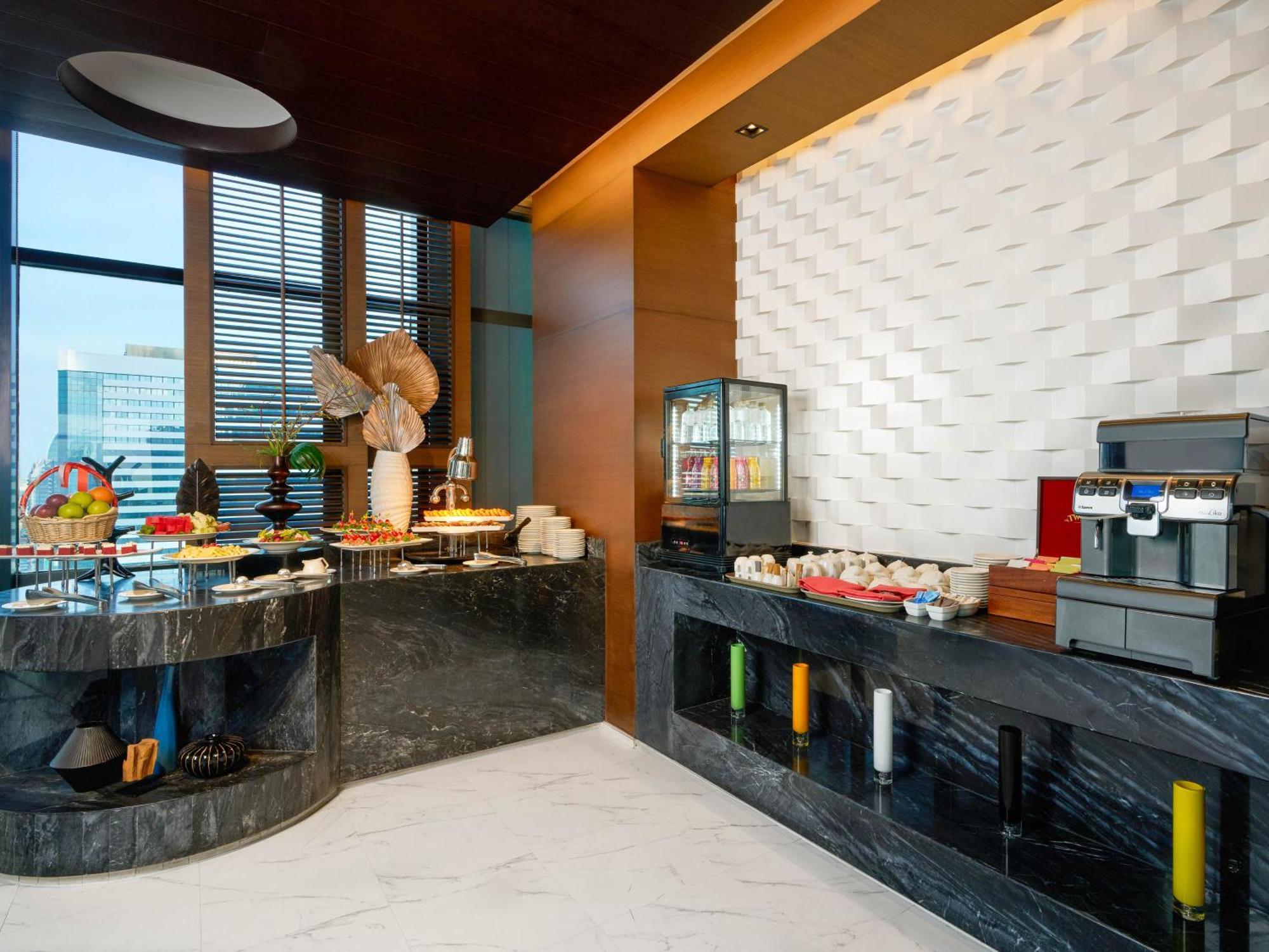 Aetas Lumpini Hotell Bangkok Eksteriør bilde